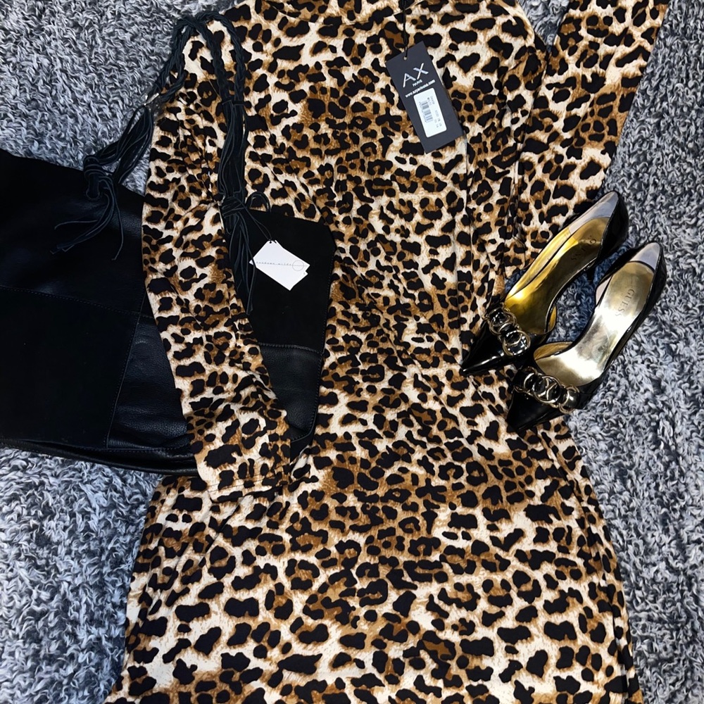 π Guess by Marciano Black Patent Leather heels - Picture 2 of 5